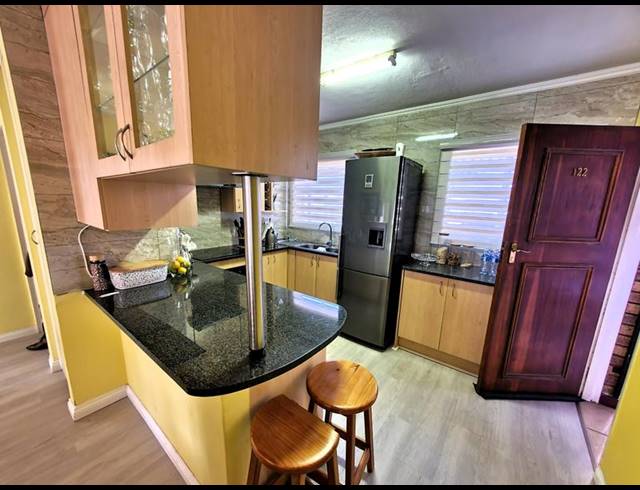 2 BEDROOM APARTMENT FOR SALE IN ANNLIN-WES